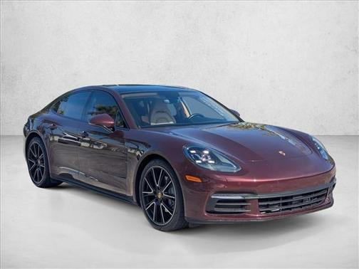 Burgundy Red Metallic 2018 Porsche Panamera 4
