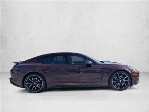 Burgundy Red Metallic 2018 Porsche Panamera 4