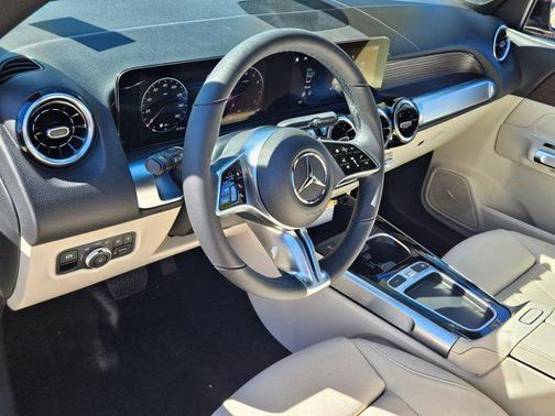 2026 Mercedes-Benz GLB 250 Base