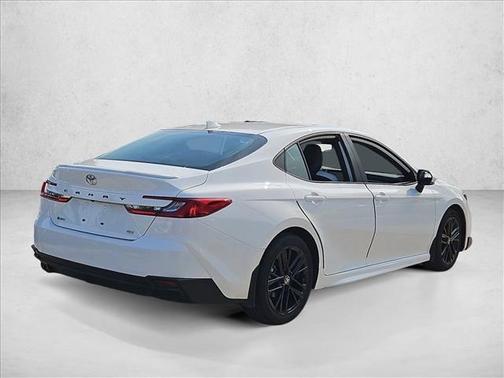Ice Cap 2025 Toyota Camry SE