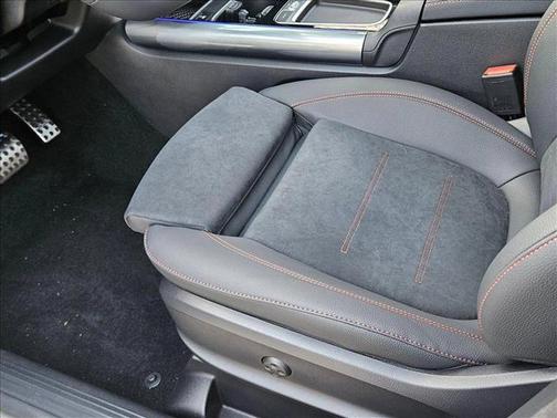 2025 Mercedes-Benz GLA 250 Base