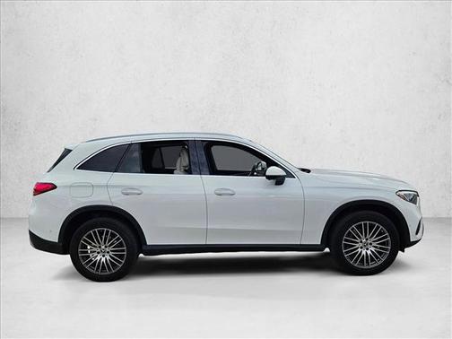 2025 Mercedes-Benz GLC 300 Base