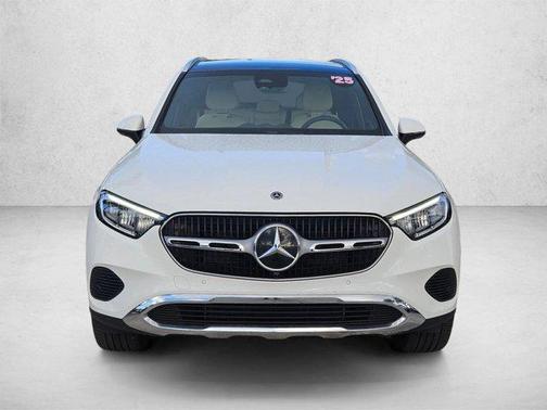 Polar White 2025 Mercedes-Benz GLC 300 Base
