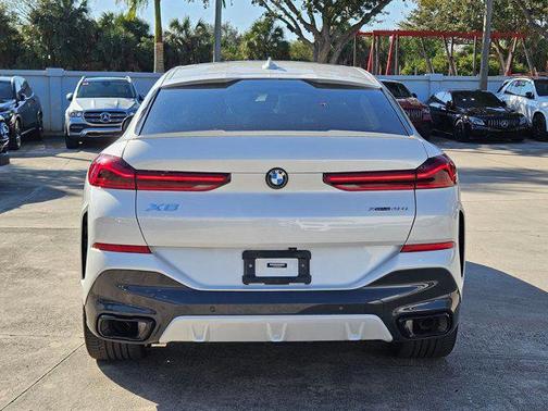 2023 BMW X6 xDrive40i