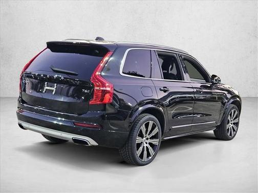 2020 Volvo XC90 T6 Momentum