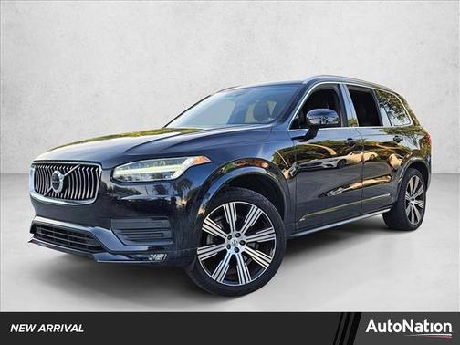 2020 Volvo XC90 T6 Momentum