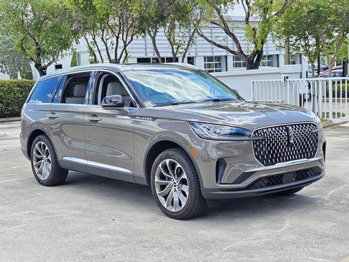 Harbor Gray Clearcoat 2025 Lincoln Aviator Reserve AWD
