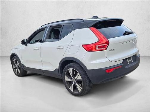 2021 Volvo XC40 Recharge Pure Electric P8