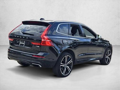 2019 Volvo XC60 T5 R-Design