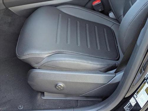 2026 Mercedes-Benz GLC 300 Base