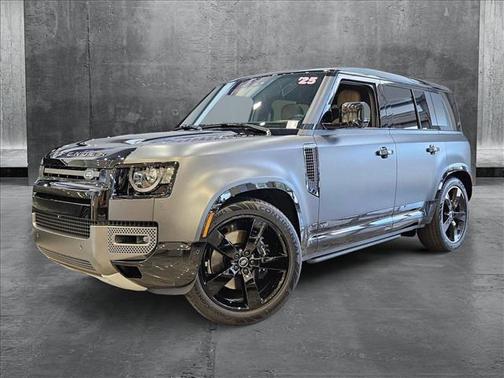 2025 Land Rover Defender 110 V8
