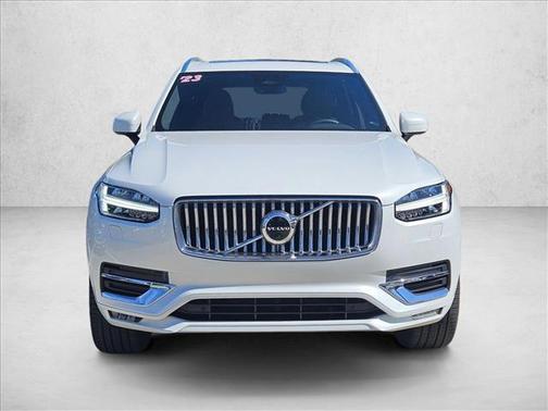 2023 Volvo XC90 B5 Plus