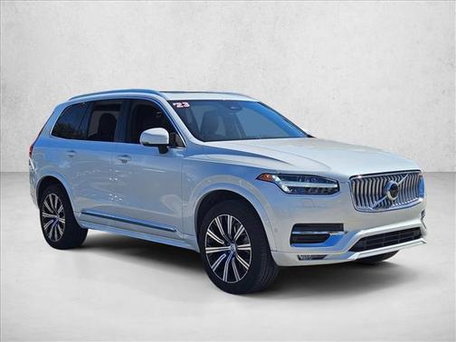 2023 Volvo XC90 B5 Plus