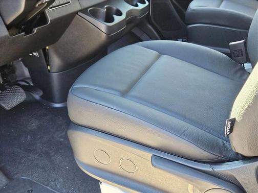 2025 Mercedes-Benz Sprinter 2500 Standard Roof