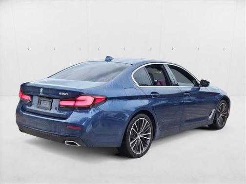2021 BMW 530 530i
