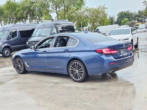 2021 BMW 530 530i