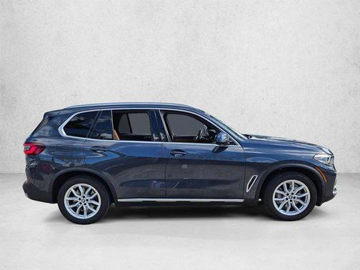 Arctic Gray Metallic 2021 BMW X5 sDrive40i