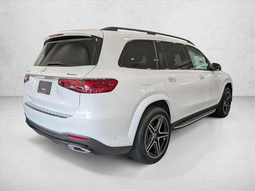 2026 Mercedes-Benz GLS 450 4MATIC