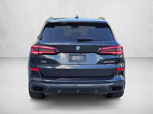 2022 BMW X5 M50i