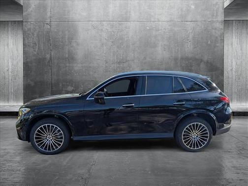 2025 Mercedes-Benz GLC 300 Base