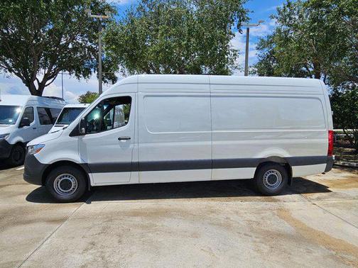 2025 Mercedes-Benz Sprinter 2500 High Roof