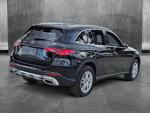2025 Mercedes-Benz GLC 300 Base