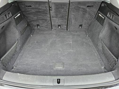 2022 Audi Q5 45 S line Premium