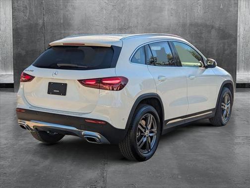 2025 Mercedes-Benz GLA 250 Base