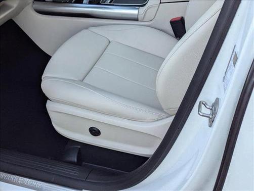 2025 Mercedes-Benz GLA 250 Base