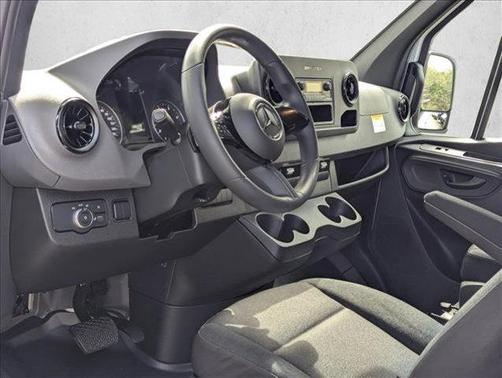 2025 Mercedes-Benz Sprinter 2500 High Roof
