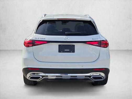 2025 Mercedes-Benz GLC 300 4MATIC