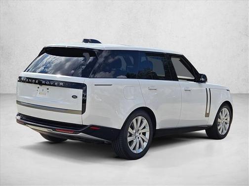 2023 Land Rover Range Rover P400 SE