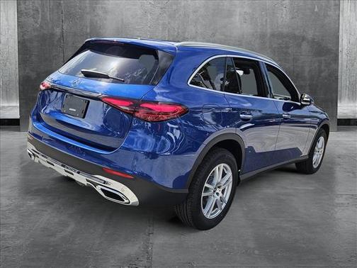 2025 Mercedes-Benz GLC 300 Base