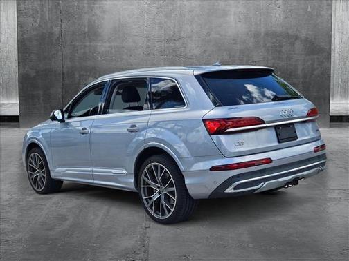 2020 Audi Q7 55 Premium Plus