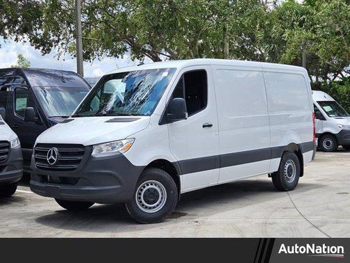 2025 Mercedes-Benz Sprinter 2500 Standard Roof