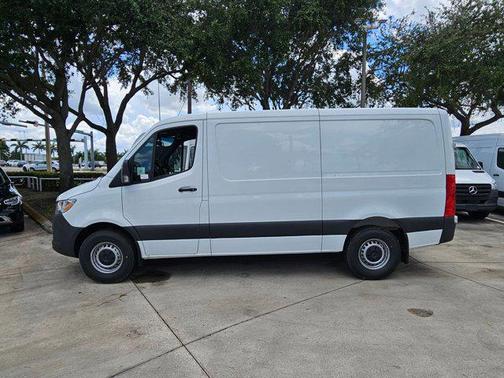 2025 Mercedes-Benz Sprinter 2500 Standard Roof