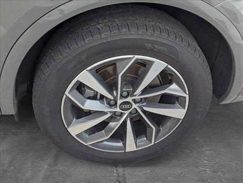 2024 Audi Q5 45 S line Premium Plus