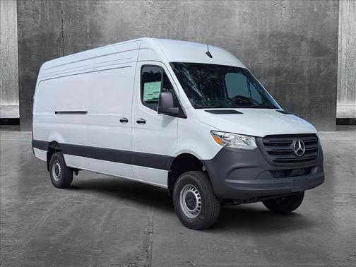 2025 Mercedes-Benz Sprinter 2500 High Roof