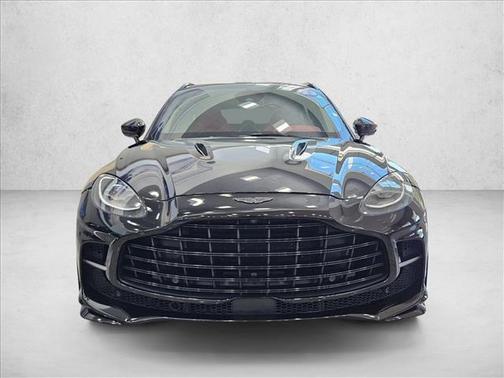 2023 Aston Martin DBX 707