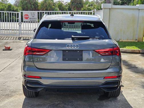 2019 Audi Q3 2.0T S line Premium Plus
