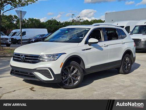 2023 Volkswagen Tiguan 2.0T SE
