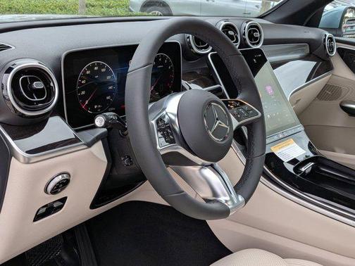 2026 Mercedes-Benz GLC 300 Base