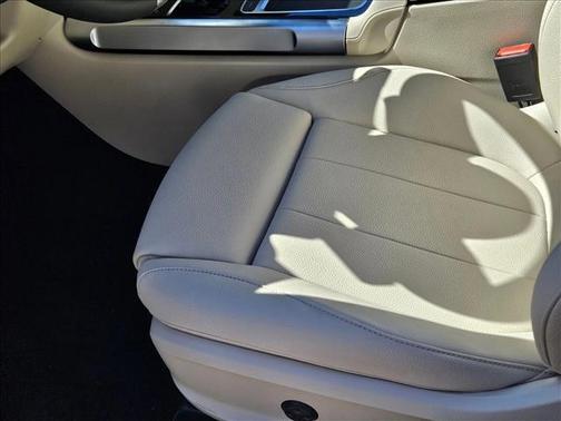 2026 Mercedes-Benz GLB 250 Base