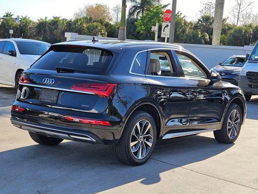 2021 Audi Q5 45 Premium Plus