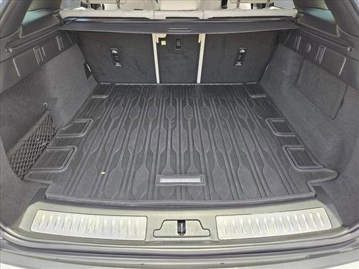 2023 Land Rover Range Rover Velar P340 S R-Dynamic