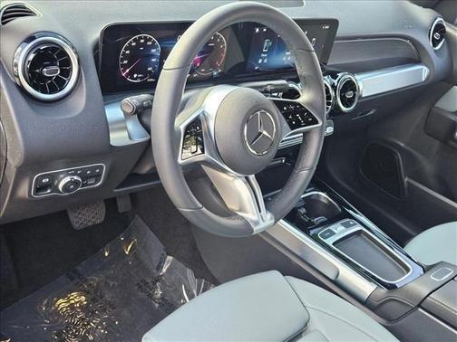 2026 Mercedes-Benz GLB 250 Base