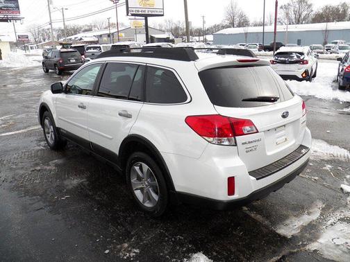 2013 Subaru Outback 2.5i Limited