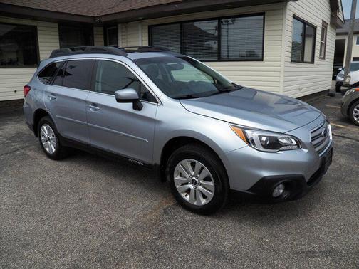 Carbide Gray Metallic 2017 Subaru Outback 2.5i Premium