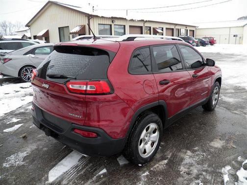 2015 Jeep Cherokee Sport