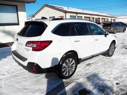 2018 Subaru Outback 3.6R Touring
